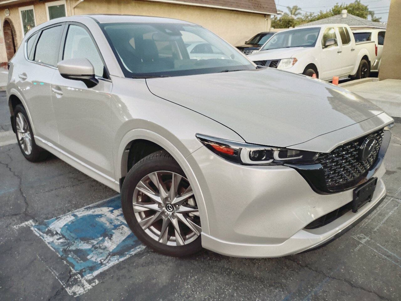Used 2024 MAZDA CX-5 AWD 2.5 S w/ Premium Plus Pkg image 2
