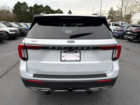 New 2026 Ford Explorer Active w/ Active Comfort Package image 25
