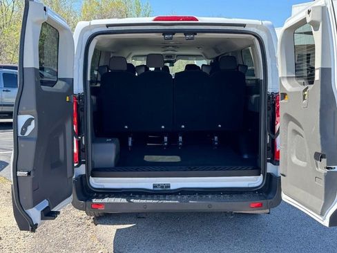 Used 2023 Ford Transit 350 XLT RWD image 5