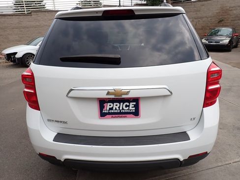 Used 2017 Chevrolet Equinox LT w/ Convenience Package FWD image 3