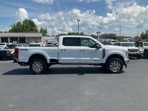 New 2026 Ford F350 Lariat w/ Chrome Package AWD/4WD image 4