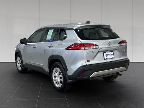 Used 2023 Toyota Corolla Cross L image 3