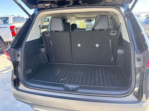 Used 2026 Toyota Grand Highlander AWD image 10