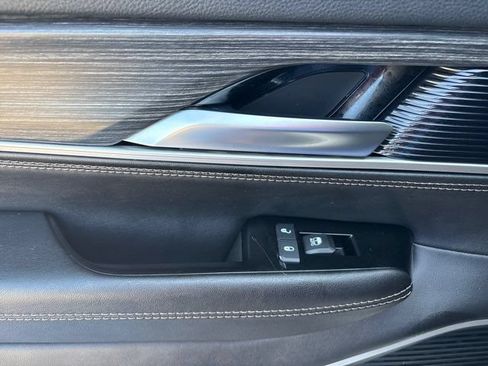 Used 2024 Jeep Wagoneer Series II w/ Flexible Seating Group RWD image 34