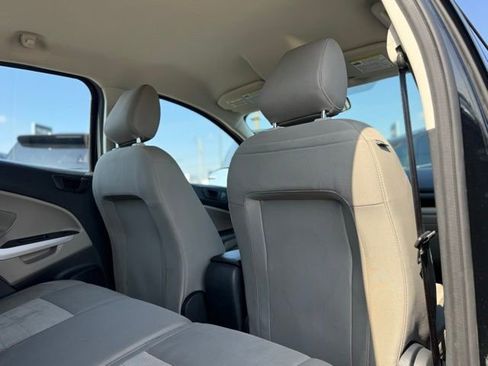 Used 2020 Ford EcoSport S image 12