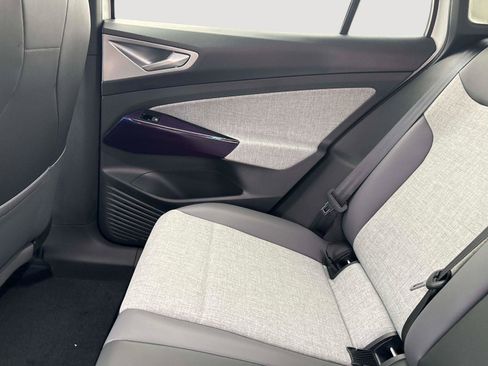 New 2025 Volkswagen ID.4 Pro AWD/4WD image 15