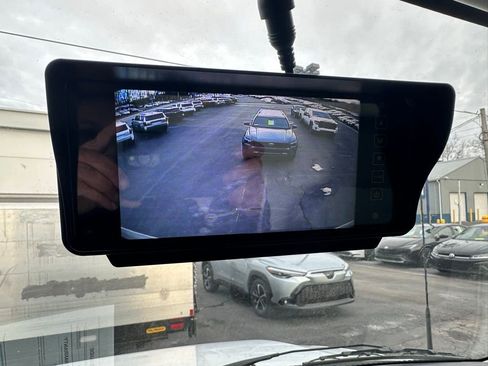 Used 2024 Ford E-350 and Econoline 350 Super Duty image 28