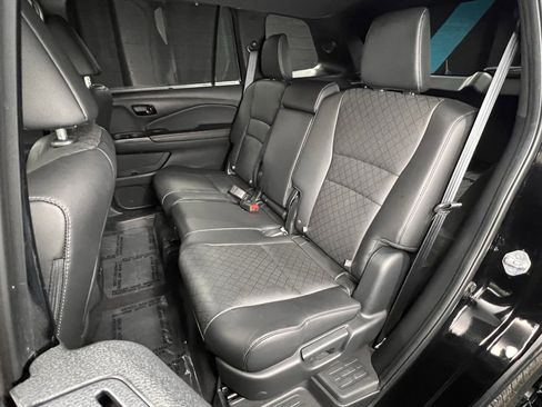 Used 2023 Honda Passport Elite image 13