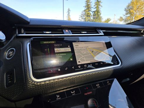 Used 2020 Land Rover Range Rover Velar S image 24