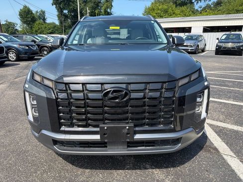 Used 2024 Hyundai Palisade SEL FWD image 2