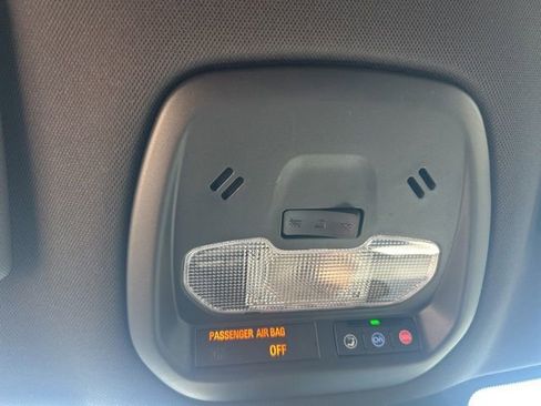 Used 2024 Chevrolet Trax RS w/ Driver Confidence Package FWD image 29