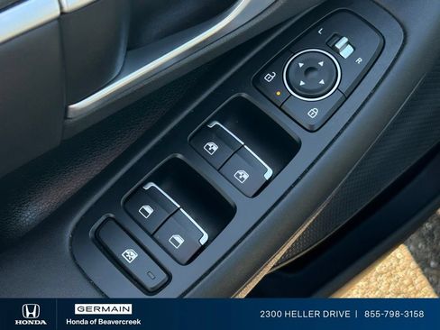 Used 2025 Hyundai Sonata SEL FWD image 18