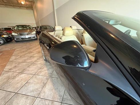 Used 2010 Maserati GranTurismo Convertible image 14