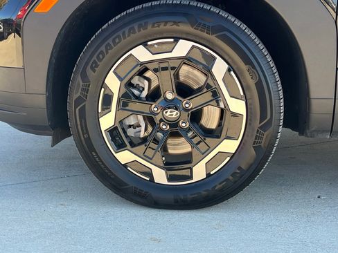 Certified 2025 Hyundai Santa Fe SE image 8