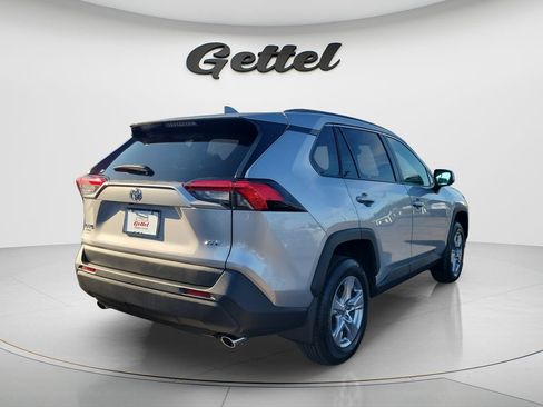 Used 2025 Toyota RAV4 XLE w/ Convenience Package FWD image 5