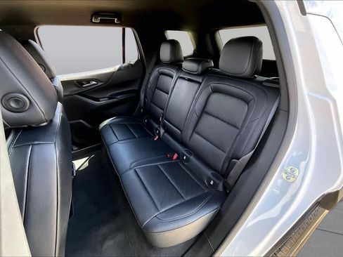 Used 2025 Chevrolet Equinox LT w/ Convenience Package II AWD/4WD image 19