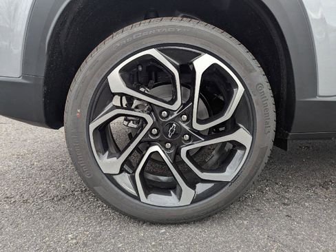 New 2026 Chevrolet Trax RS w/ Driver Confidence Package FWD image 17