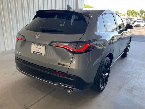Certified 2025 Honda HR-V Sport image 22