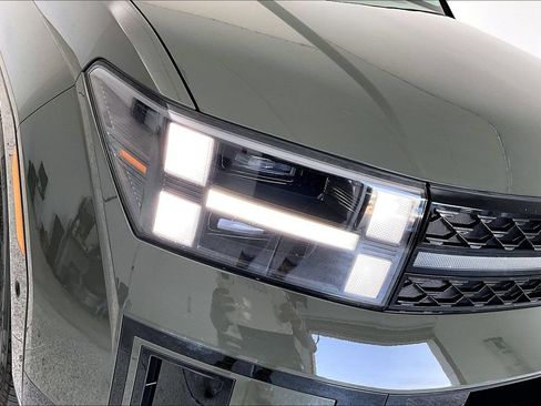Used 2025 Hyundai Santa Fe Calligraphy FWD image 40