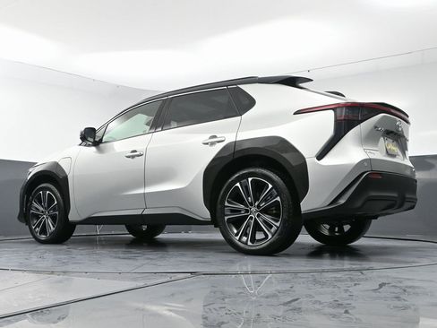 Used 2023 Toyota bZ4X Limited image 50