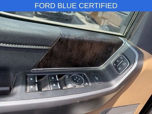 Used 2025 Ford F350 Lariat w/ Black Appearance Package AWD/4WD image 22