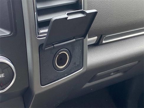 Used 2020 Ford Expedition XLT w/ Equipment Group 202A image 27