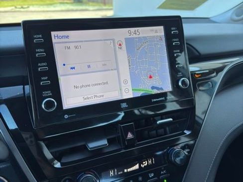 Used 2023 Toyota Camry XLE w/ Navigation Package FWD image 13