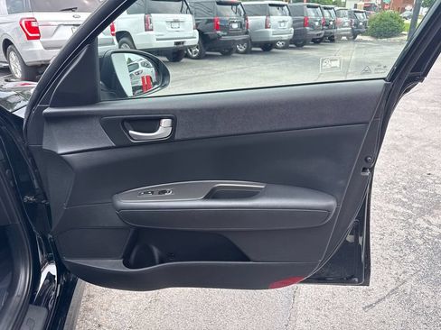 Used 2018 Kia Optima S FWD image 27