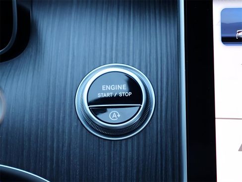 Certified 2023 Mercedes-Benz C 300 4MATIC Sedan image 28