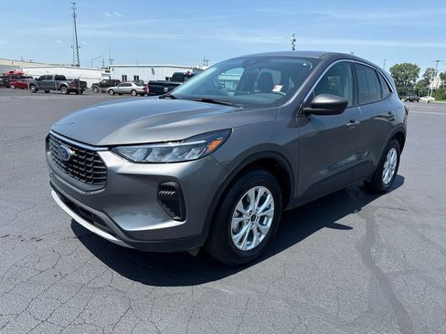 Used 2024 Ford Escape Active AWD/4WD image 4