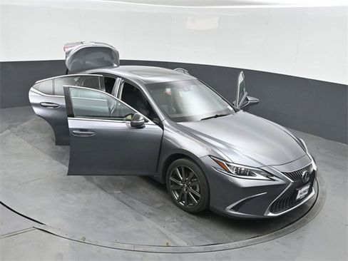 Used 2019 Lexus ES 350 Ultra Luxury image 50