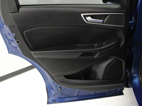 Used 2022 Ford Edge SEL w/ Convenience Package image 36