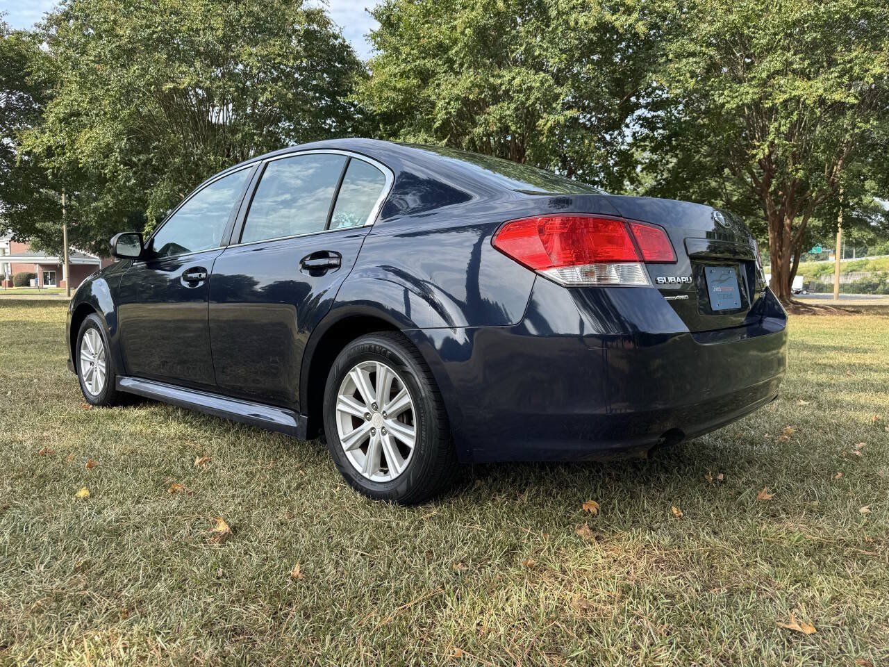 Used 2012 Subaru Legacy 2.5i AWD/4WD image 9