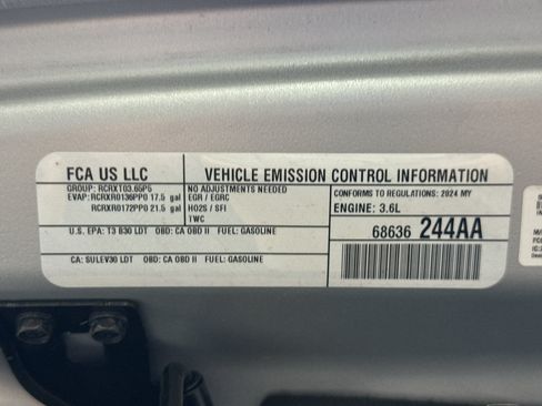 Used 2024 Jeep Wrangler Unlimited Rubicon w/ Safety Group AWD/4WD image 34