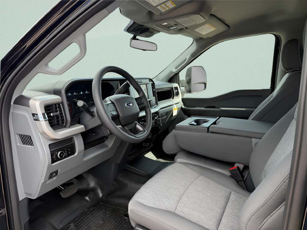 New 2026 Ford F250 XL w/ XL Off-Road Package AWD/4WD image 3