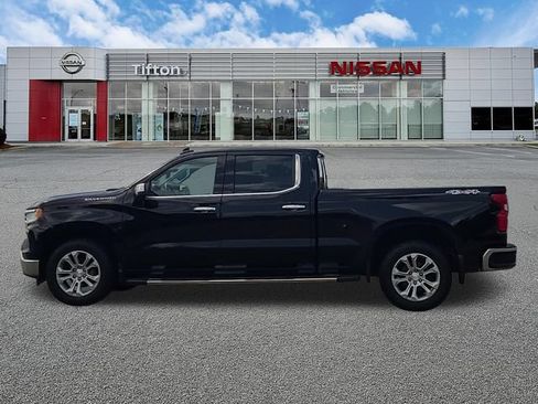 Used 2022 Chevrolet Silverado 1500 LTZ w/ Technology Package AWD/4WD image 4