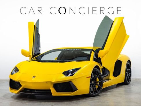 Used 2013 Lamborghini Aventador LP 700-4 image 1