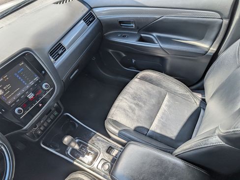 Used 2020 Mitsubishi Outlander SEL AWD/4WD image 11
