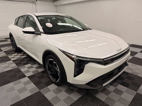 Certified 2025 Kia K4 EX FWD image 7