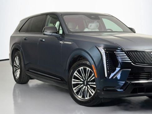 Used 2026 Cadillac Escalade IQ Sport 1 AWD/4WD image 16