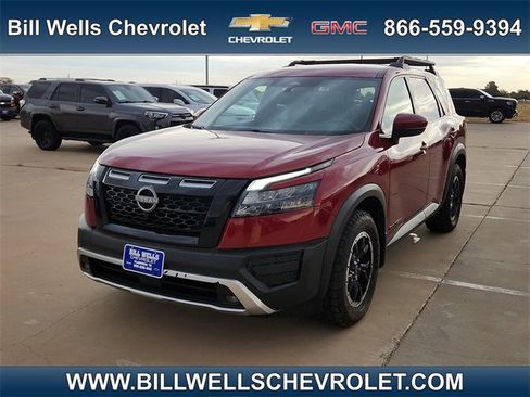 Used 2024 Nissan Pathfinder Rock Creek image 1