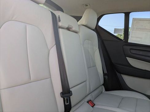 New 2026 Volvo XC40 B5 Plus w/ Protection Package Premier AWD/4WD image 13