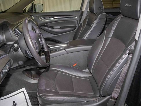 Used 2020 Buick Enclave Avenir w/ Avenir Technology Package image 12