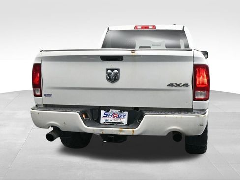 Used 2012 RAM 1500 Express w/ ST Popular Equipment Group AWD/4WD image 4