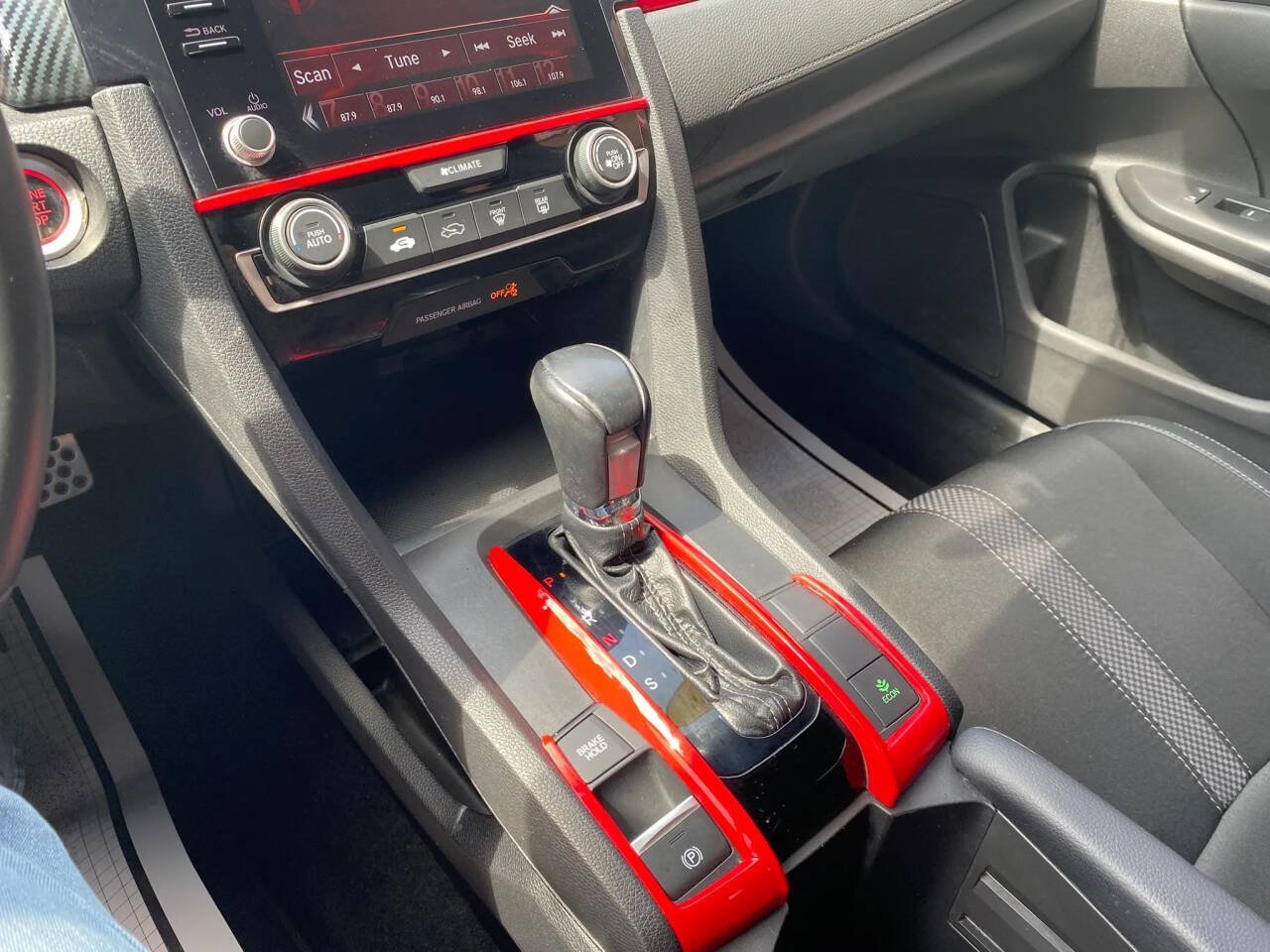 Used 2021 Honda Civic Sport image 17