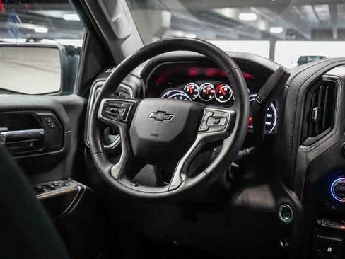 Used 2020 Chevrolet Silverado 1500 RST image 15