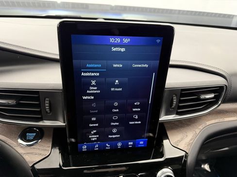 Used 2022 Ford Explorer Platinum w/ Equipment Group 601A image 30