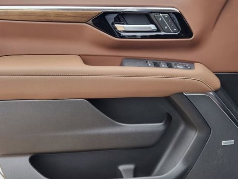 New 2026 Chevrolet Suburban High Country AWD/4WD image 20