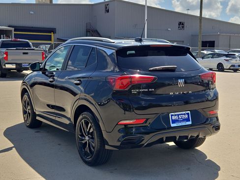 Used 2024 Buick Encore GX Sport Touring AWD/4WD image 6