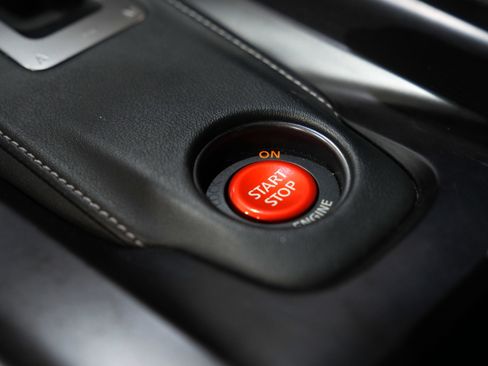 Used 2015 Nissan GT-R Black Edition image 44